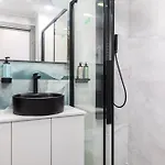 Ophelia By Halu!, Luxury With Hot Tub Apartman