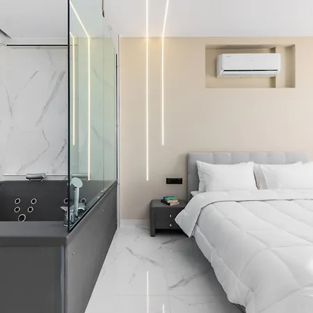 Ophelia By Halu!, Luxury With Hot Tub Appartamento Salonicco