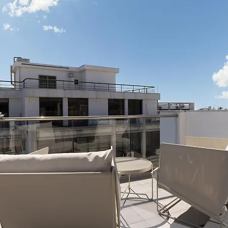 Ophelia By Halu!, Luxury With Hot Tub Apartament Saloniki