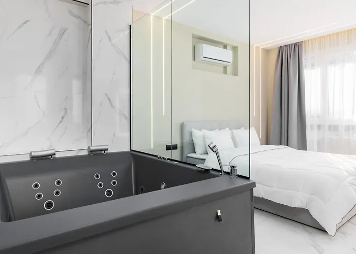 Ophelia By Halu!, Luxury With Hot Tub *